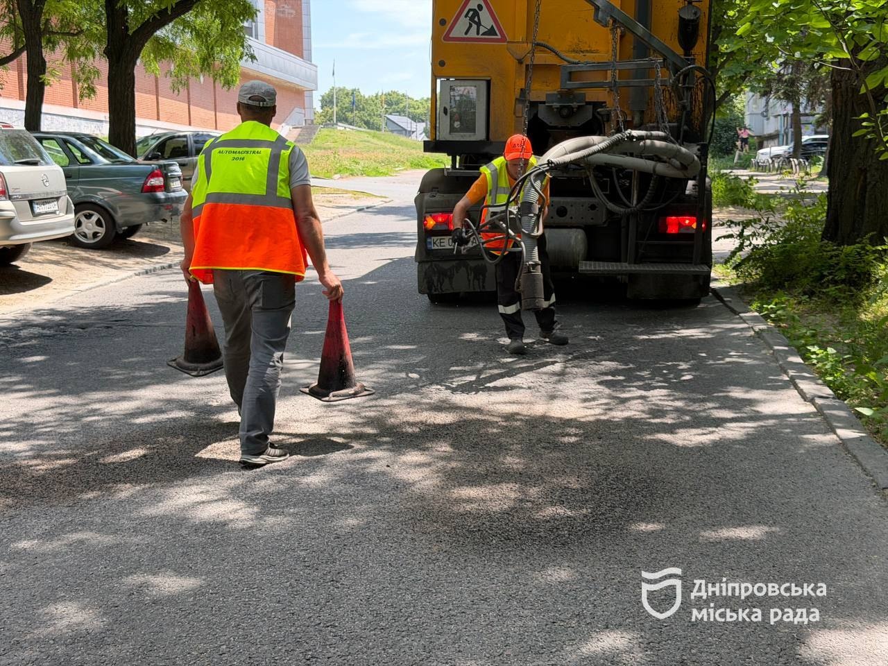 У Дніпрі продовжують усувати аварійну ямковість: з початку року відремонтовано понад 170 тисяч квадратних метрів доріг - 11.06.2026