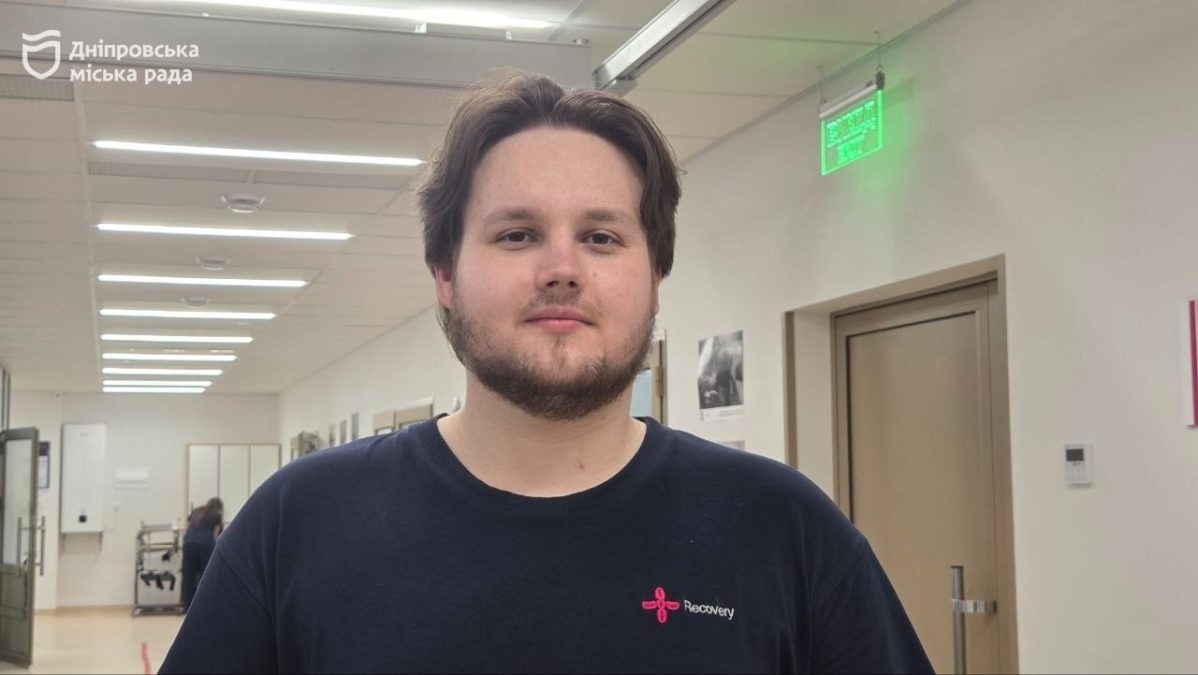 «Результати вражають — я вже можу бігати!» — мінометник Дмитро про свій прогрес у лікуванні в реабілітаційному центрі Дніпра