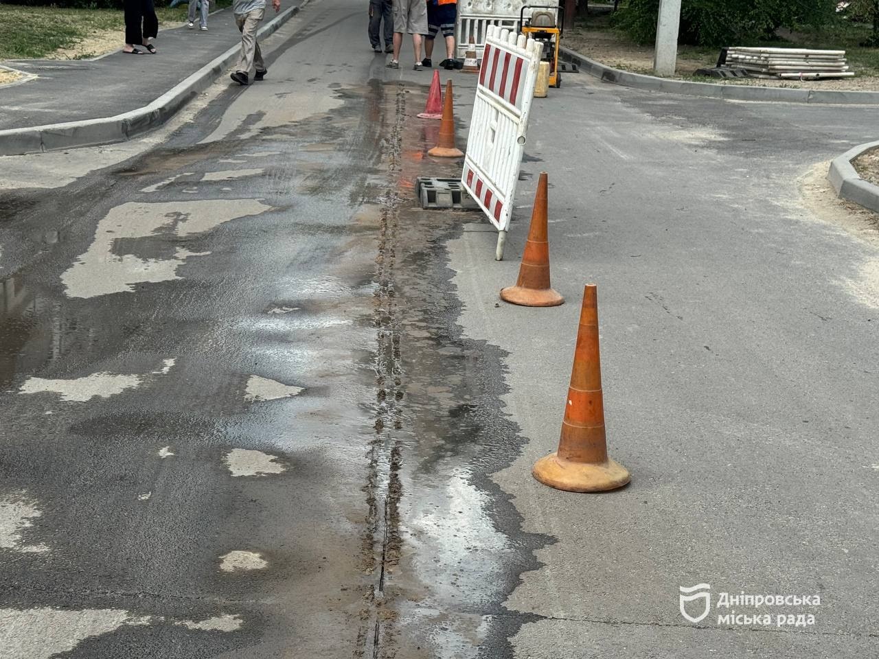 У Дніпрі продовжують будівництво мереж, які захистять житломасив Лівобережний-3 від підтоплень - 18.06.2026