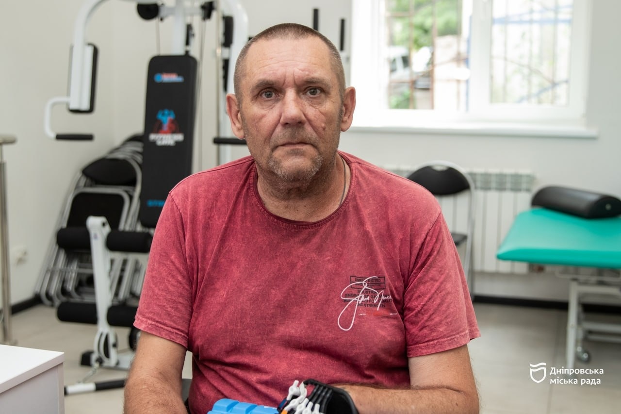 «Лікарі ставили на мені хрест, але завдяки реабілітації у Дніпрі у мене з’явився стимул та бажання жити», — мешканець Центру соціальної адаптації у Дніпрі