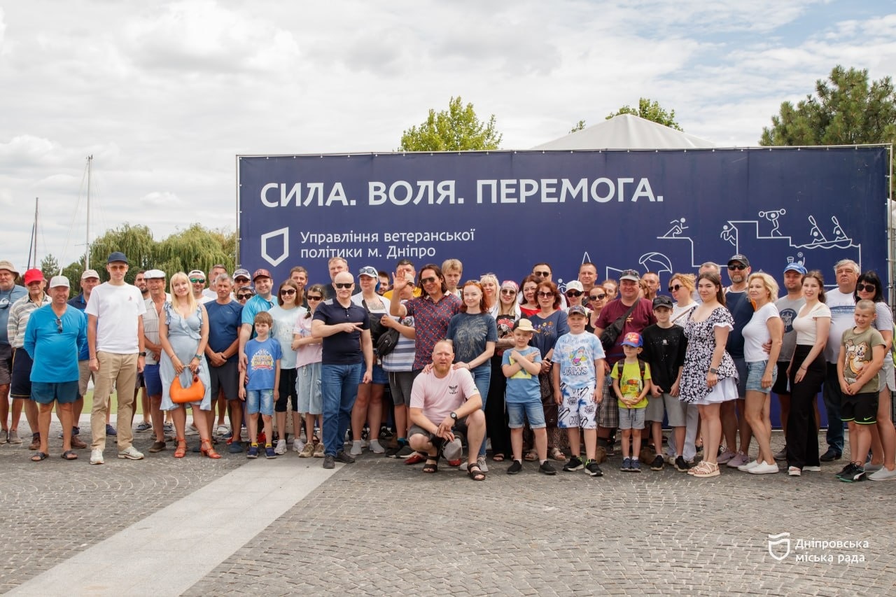 «Це неймовірний напівактивний відпочинок, який дарує потужний релакс». У дніпровському яхт-клубі «Січ» ветерани відпочили під вітрилами разом із родинами - 27.06.2026