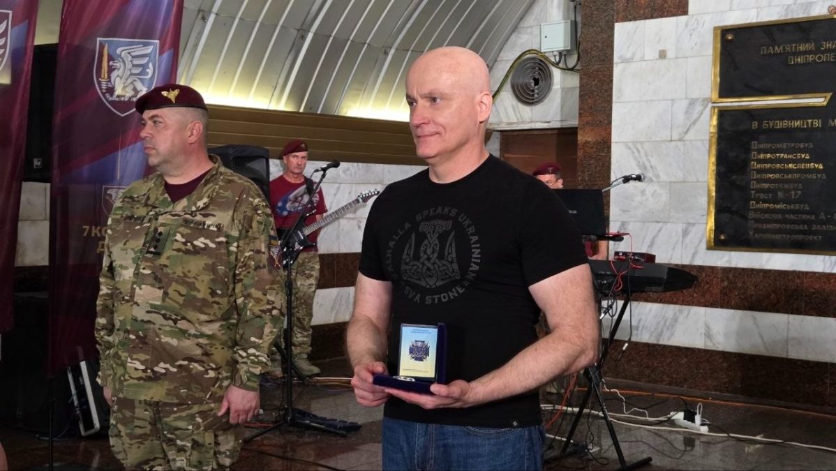 Дніпро передав 100 FPV-дронів бійцям ДШВ та відзначив захисників муніципальними нагородами - 30.06.2026
