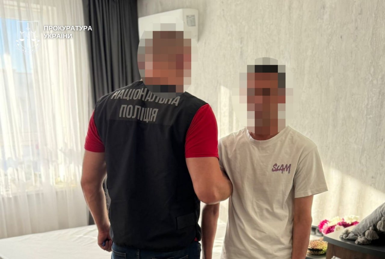 Організували наркобізнес з багатотисячними прибутками