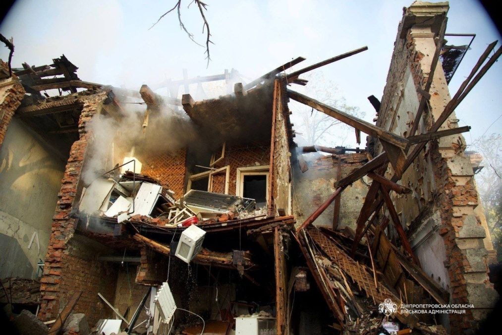 Вночі росія атакувала Дніпро: шестеро людей загинули, 36 поранені, серед них є діти