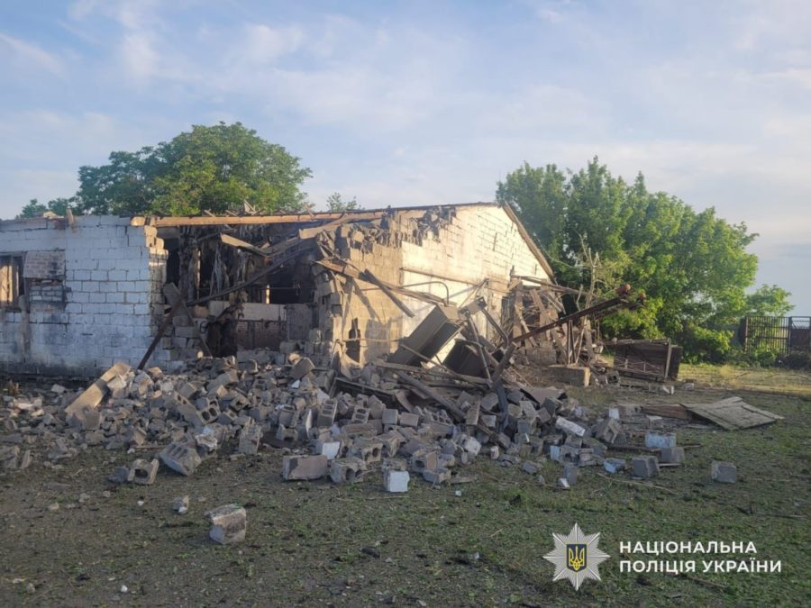 Одна людина загинула, одна поранена: під ворожими ударами знову опинилися приватні будинки на Дніпропетровщині