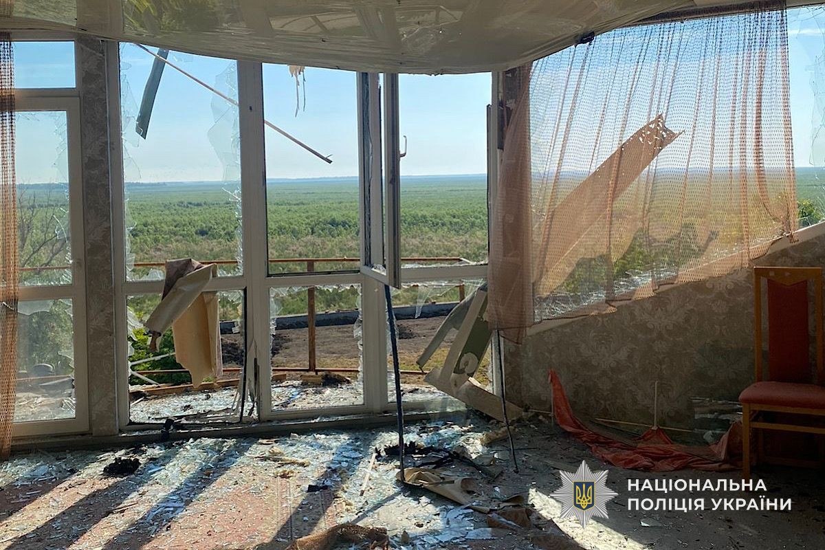 Подробиці та наслідки обстрілів Дніпропетровщини протягом минулої доби