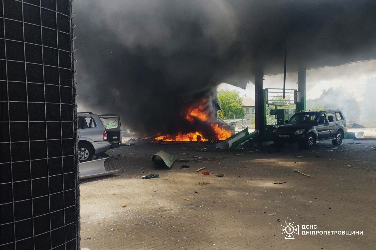 Одна людина загинула, ще 6 постраждали внаслідок російських обстрілів Дніпропетровщини