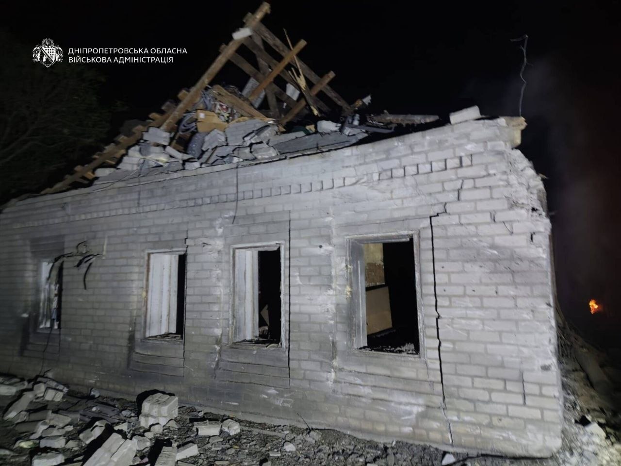 Одна людина поранена: майже 20 разів ворог атакував три райони Дніпропетровщини безпілотниками та авіабомбами - 12.06.2026