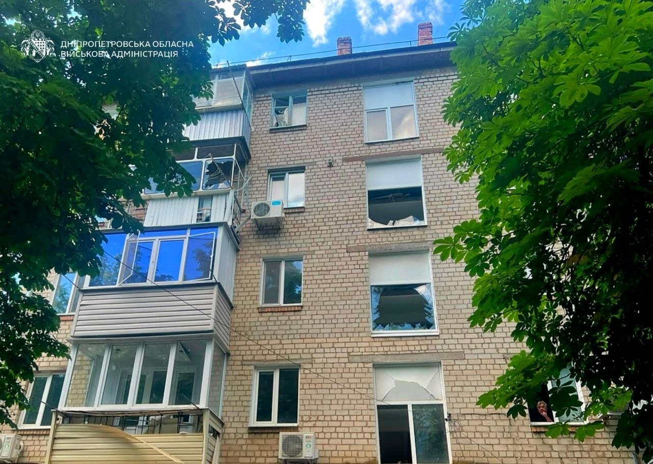 Одна людина загинула, троє постраждали: понад 30 разів ворог атакував Дніпропетровщину