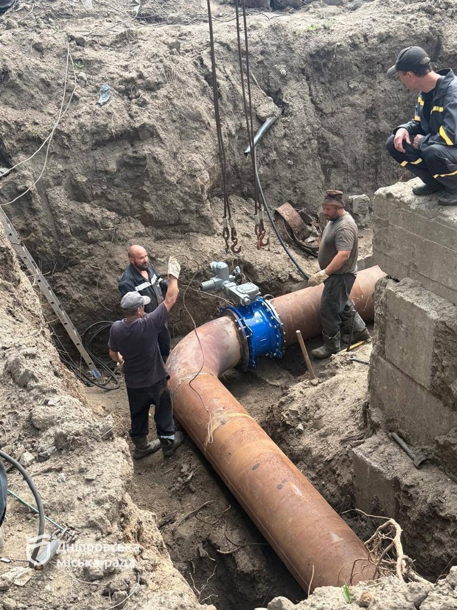 Перший етап масштабного ремонту водогону у Дніпрі завершено достроково. Систему заповнюють, воду на правому березі подадуть до кінця цієї доби