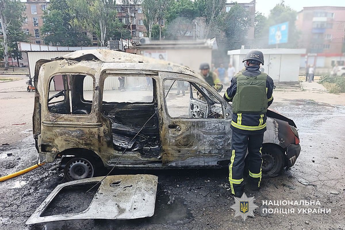 Від обстрілів ворога загинула жінка, 18 людей постраждали: поліція Дніпропетровщини задокументувала наслідки воєнних злочинів - 21.06.2026