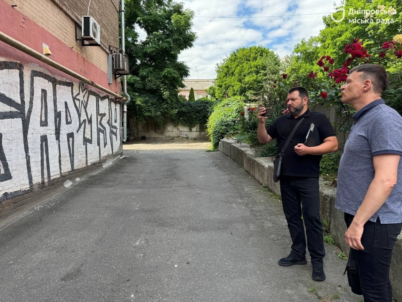 Щоб Дніпро був чистим та доглянутим З початку року у мегаполісі видали 159 приписів за порушення правил благоустрою