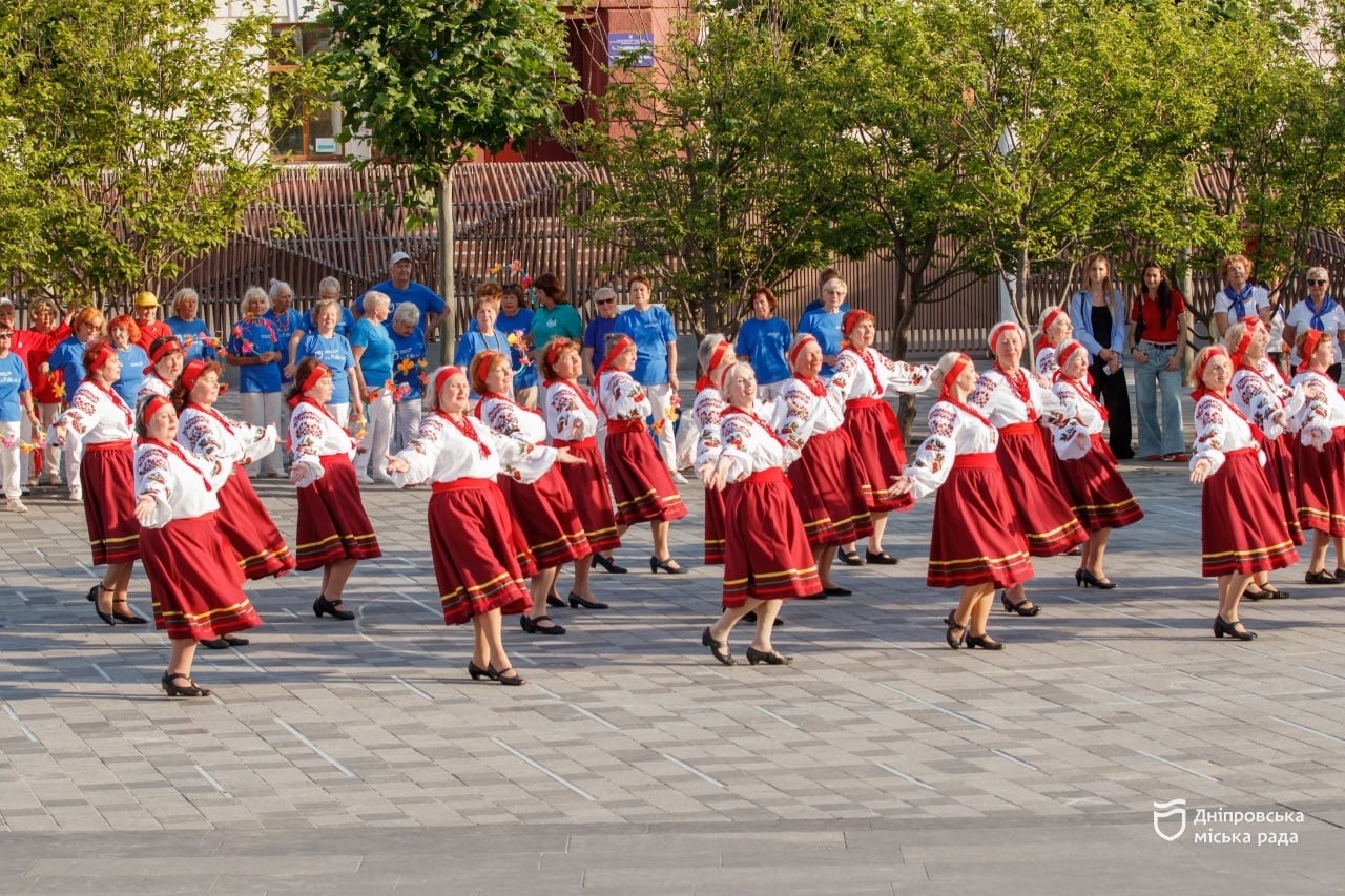 У Дніпрі пройшов спортивно танцювальний фестиваль для людей поважного віку