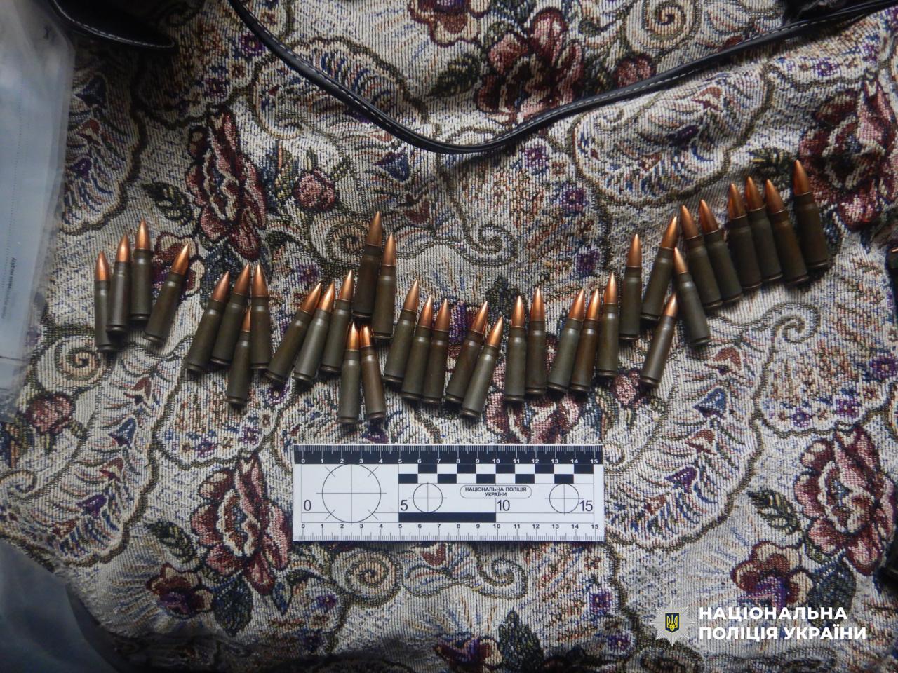У Кам'янському судитимуть чоловіка у якого вилучили гранатомети пластид і понад 400 набоїв
