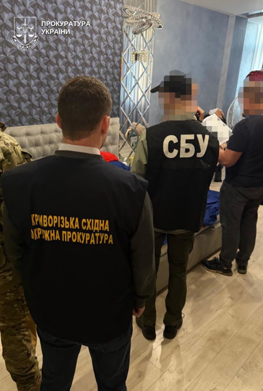 У Кривому Розі викрили наркоугруповання з 10 осіб збували альфа PVP мефедрон і канабіс