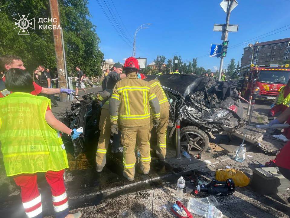 У Києві арештували водія Mercedes який влетів у підземний перехід та вбив чотирьох людей