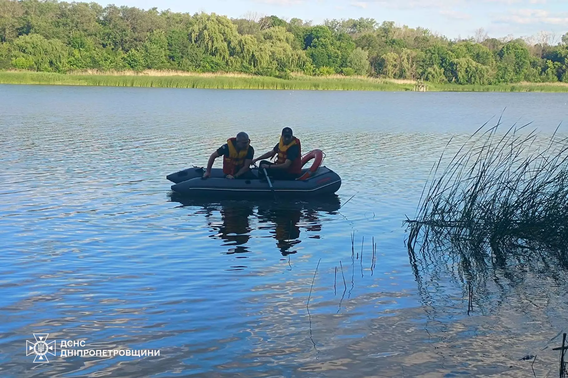 У Жовтих Водах рятувальники виявили у водоймі тіло чоловіка