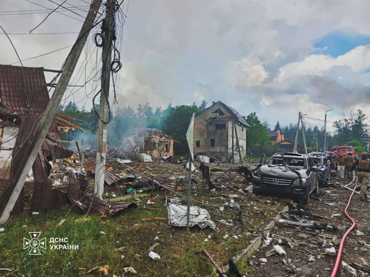 Ракетний удар по Київщині: атаковано локацію з представниками оборонної індустрії, є жертви - 24.07.2026