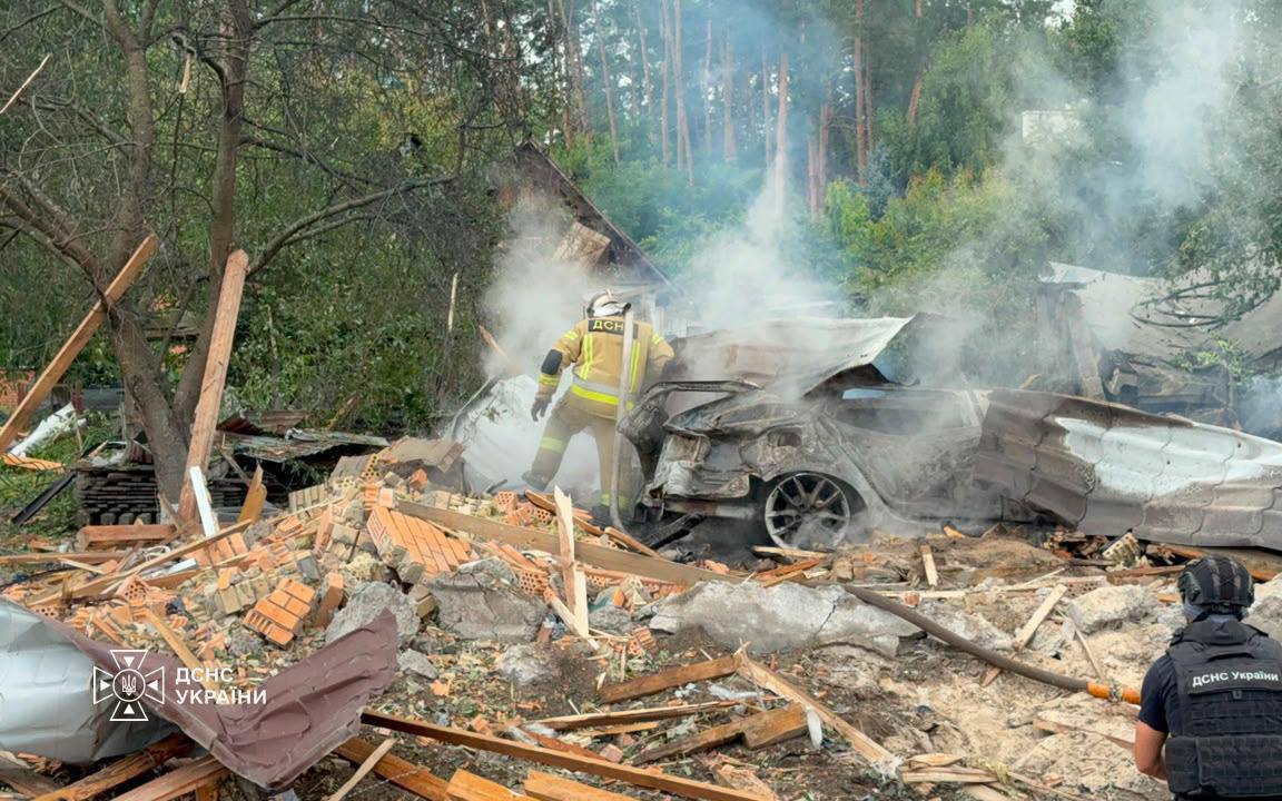 Ракетний удар по Київщині: атаковано локацію з представниками оборонної індустрії, є жертви - 24.07.2026