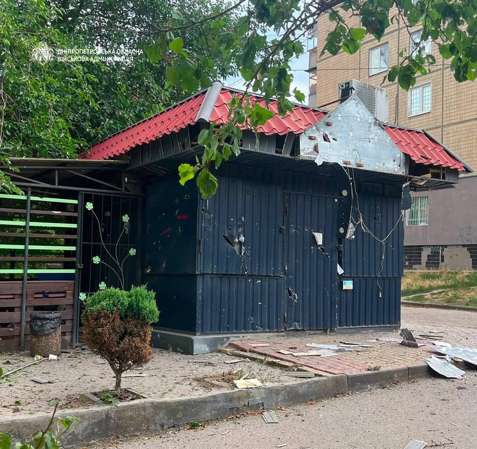Майже 50 разів ворог атакував Дніпропетровщину: двоє людей загинули, троє дістали поранень - 25.07.2026