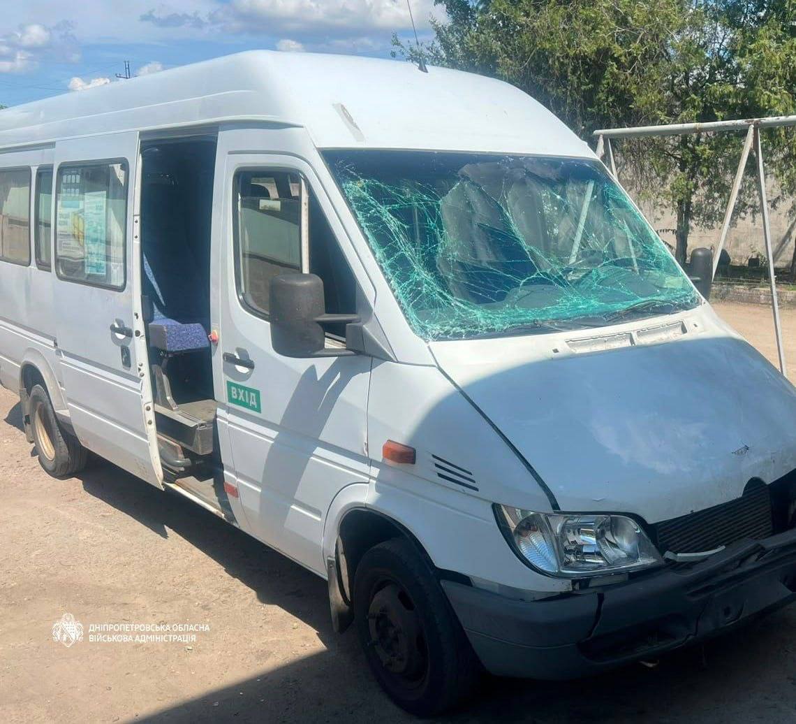 Понад 40 разів ворог атакував Дніпропетровщину: двоє людей дістали поранень - 26.07.2026
