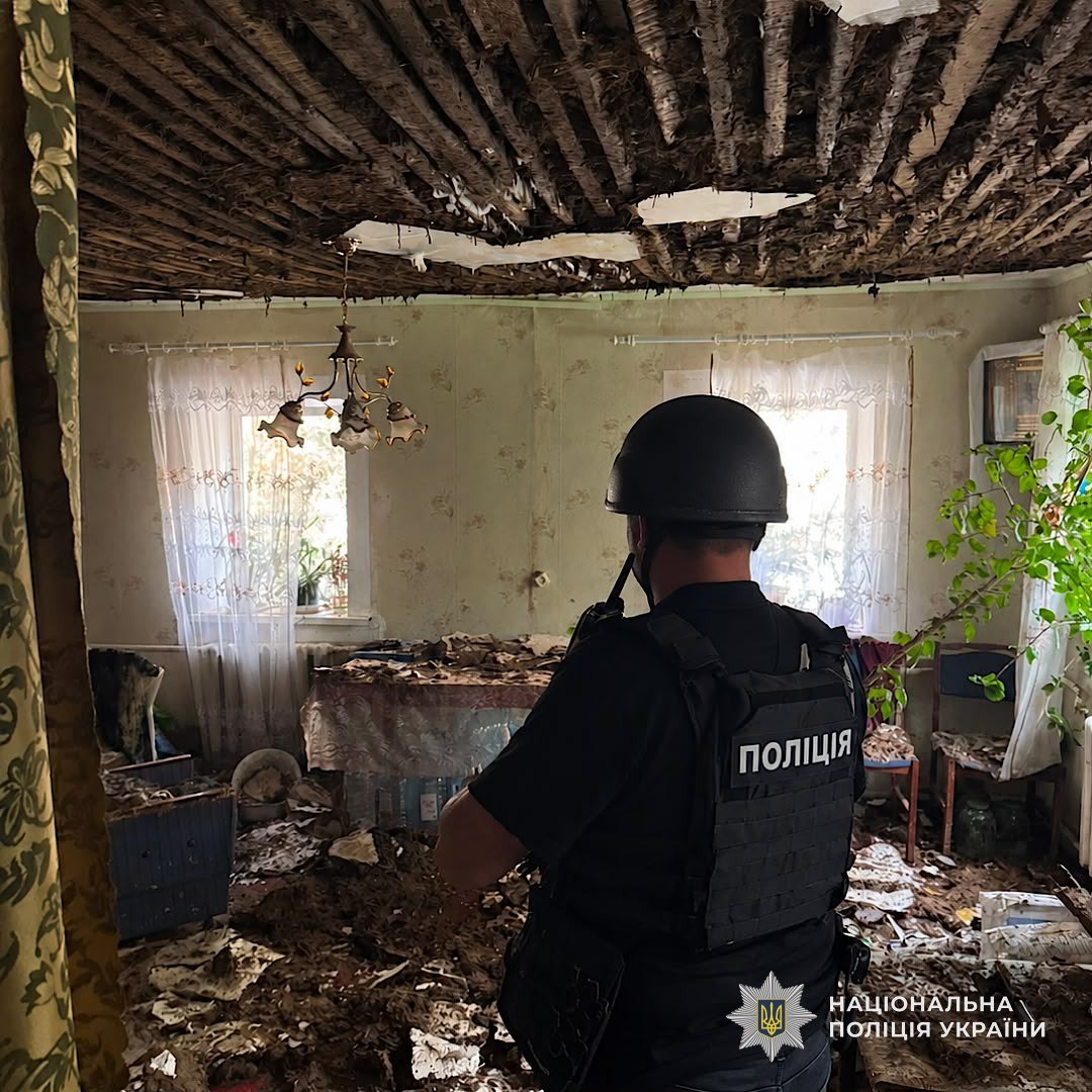 Поліція документує наслідки російських атак на Нікопольщині: двоє загиблих, п'ятеро поранених - 27.07.2026