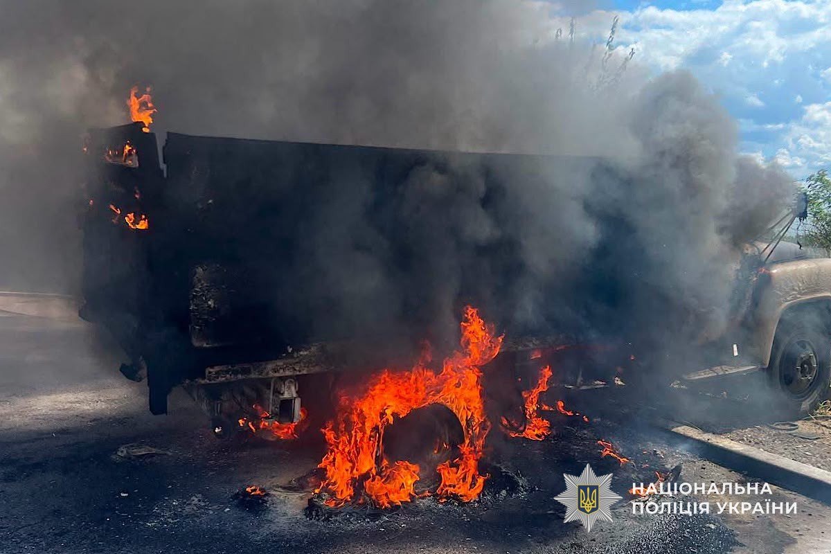 Поліція документує наслідки російських атак на Нікопольщині: двоє загиблих, п'ятеро поранених - 27.07.2026