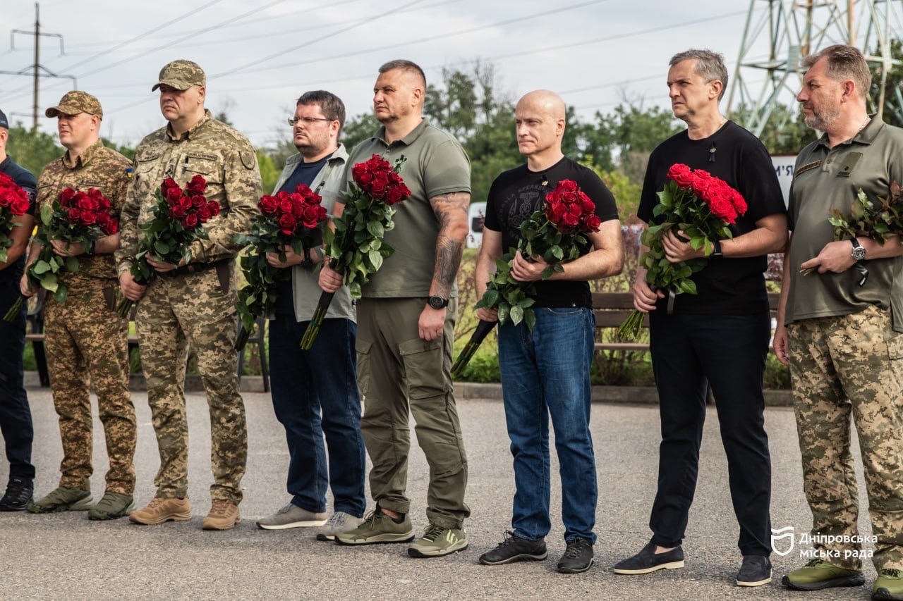 Дніпро долучився до вшанування пам’яті військовополонених та цивільних які загинули в російському полоні
