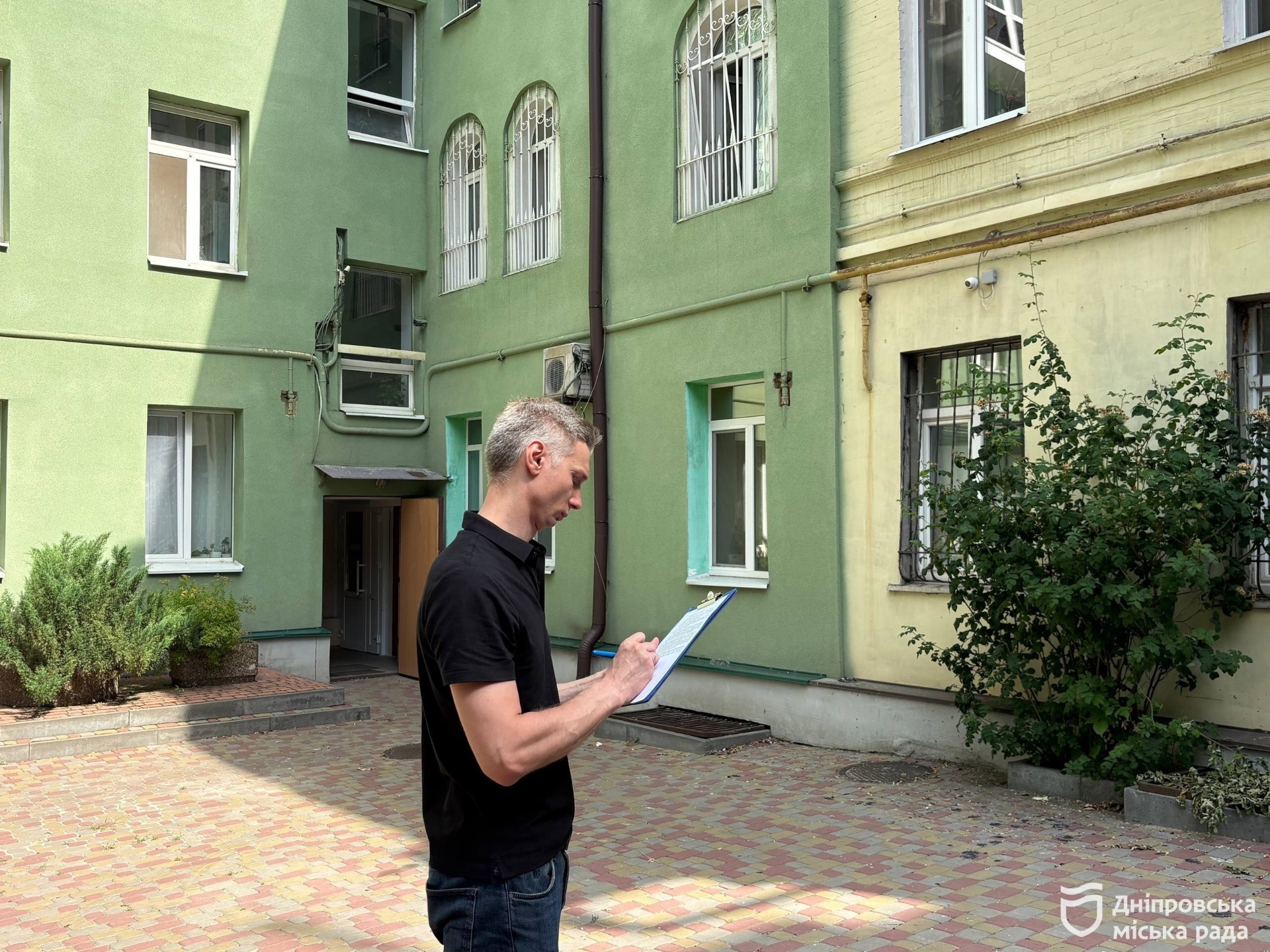 Дніпро відновлює пошкоджені внаслідок ворожих атак будинки: у ОСББ на вул. Гоголя, 9 вже завершили всі ремонтні роботи - 03.07.2026