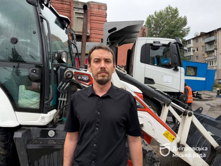 Без вихідних, у будь-яку погоду та цілодобово. У Дніпрі аварійні бригади забезпечують стабільну роботу водопроводу та каналізації