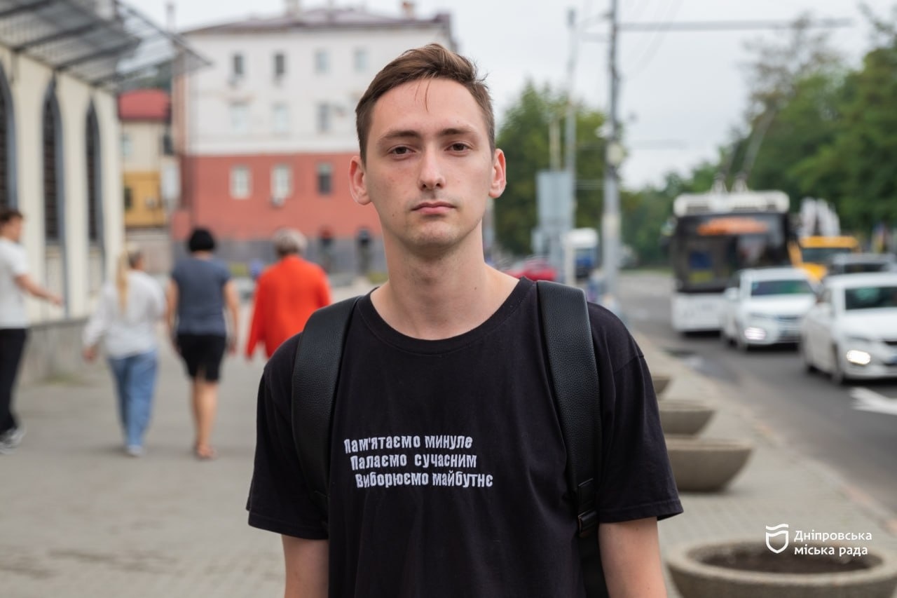 У Дніпрі до Дня Української Державності молодь вшанувала пам’ять полеглих захисників і захисниць - 15.07.2026
