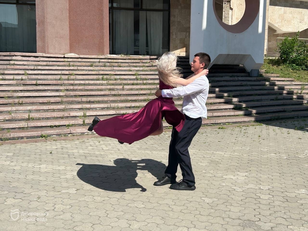 «Було непросто, але дуже весело. Зараз навіть сумно, що цей етап завершився», -— дніпровські випускники про участь у «Дніпро Вальс – 2026» - 16.07.2026