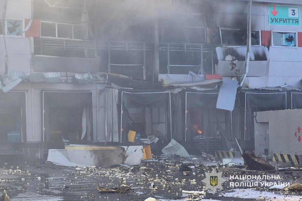 Два дні поспіль ворог атакував Дніпро та передмістя: у поліції показали наслідки