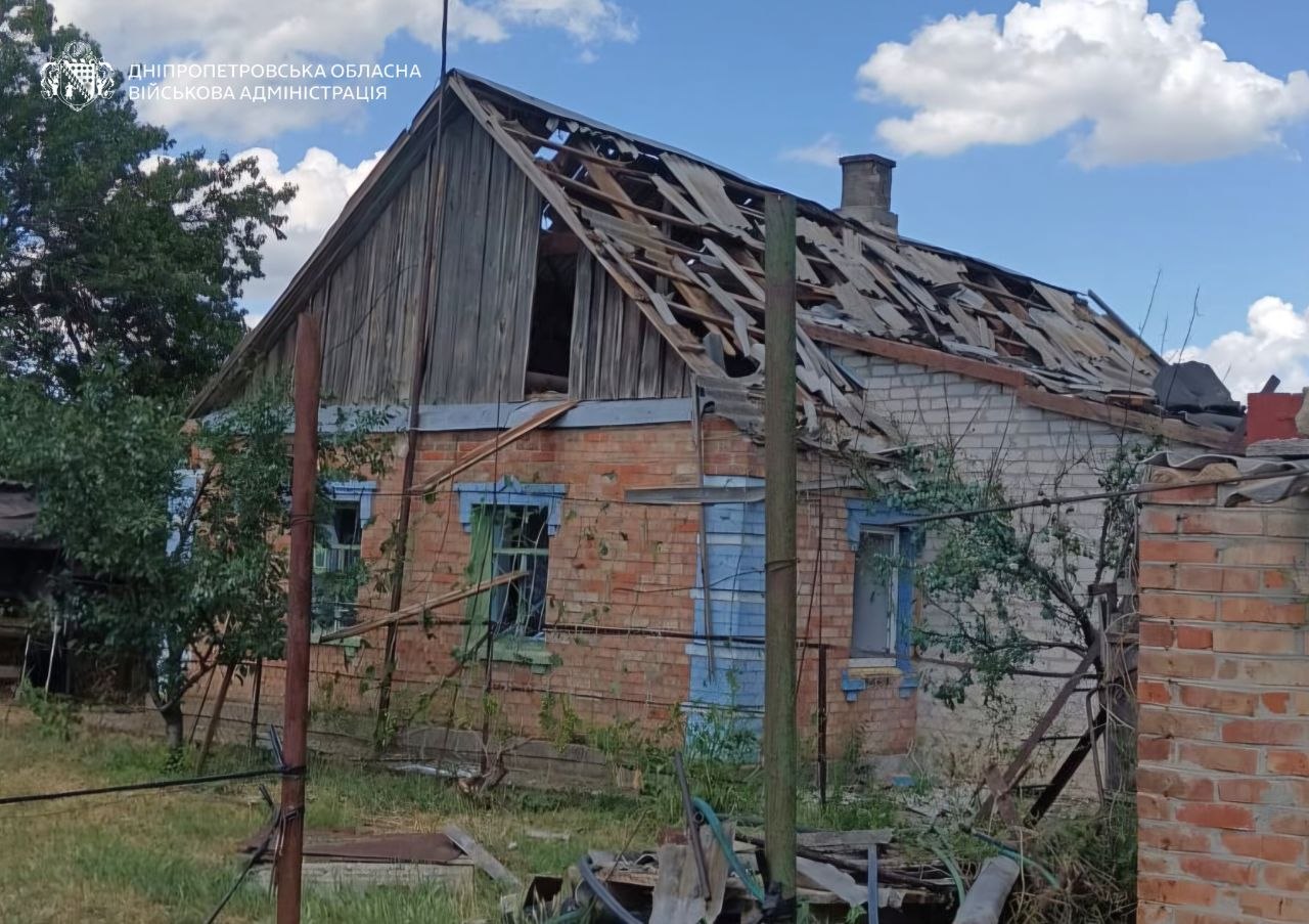 Одна людина дістала поранень: понад 30 разів ворог атакував безпілотниками та артилерією два райони Дніпропетровщини - 11.07.2026