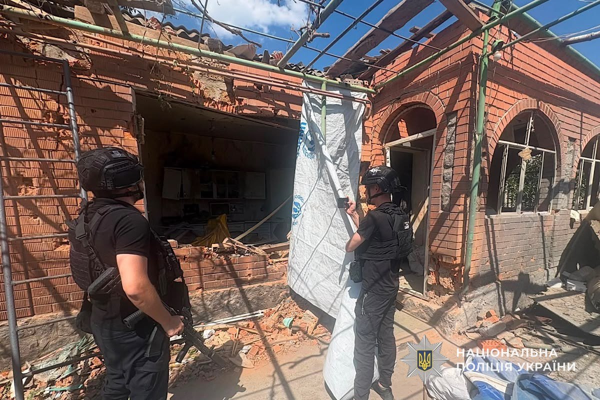 Дев’ятеро людей постраждали внаслідок атак на Дніпропетровщину – поліція документує наслідки ворожих обстрілів - 15.07.2026