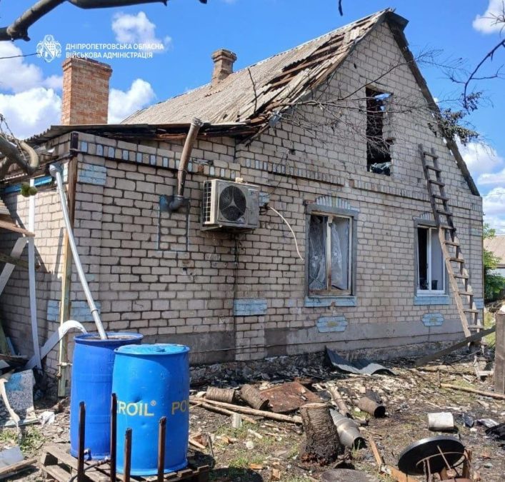 П'ятеро людей дістали поранень: майже 50 разів ворог атакував 3 райони Дніпропетровщини безпілотниками, артилерією та авіабомбою - 29.07.2026