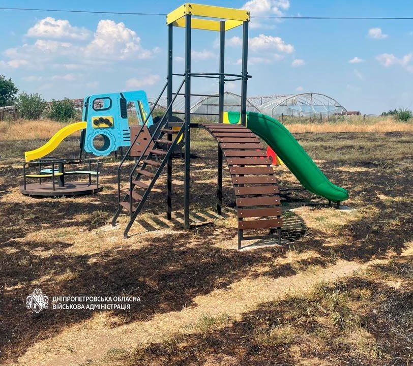 Троє загиблих і 12 поранених серед них діти ворог понад 50 разів атакував Дніпропетровщину