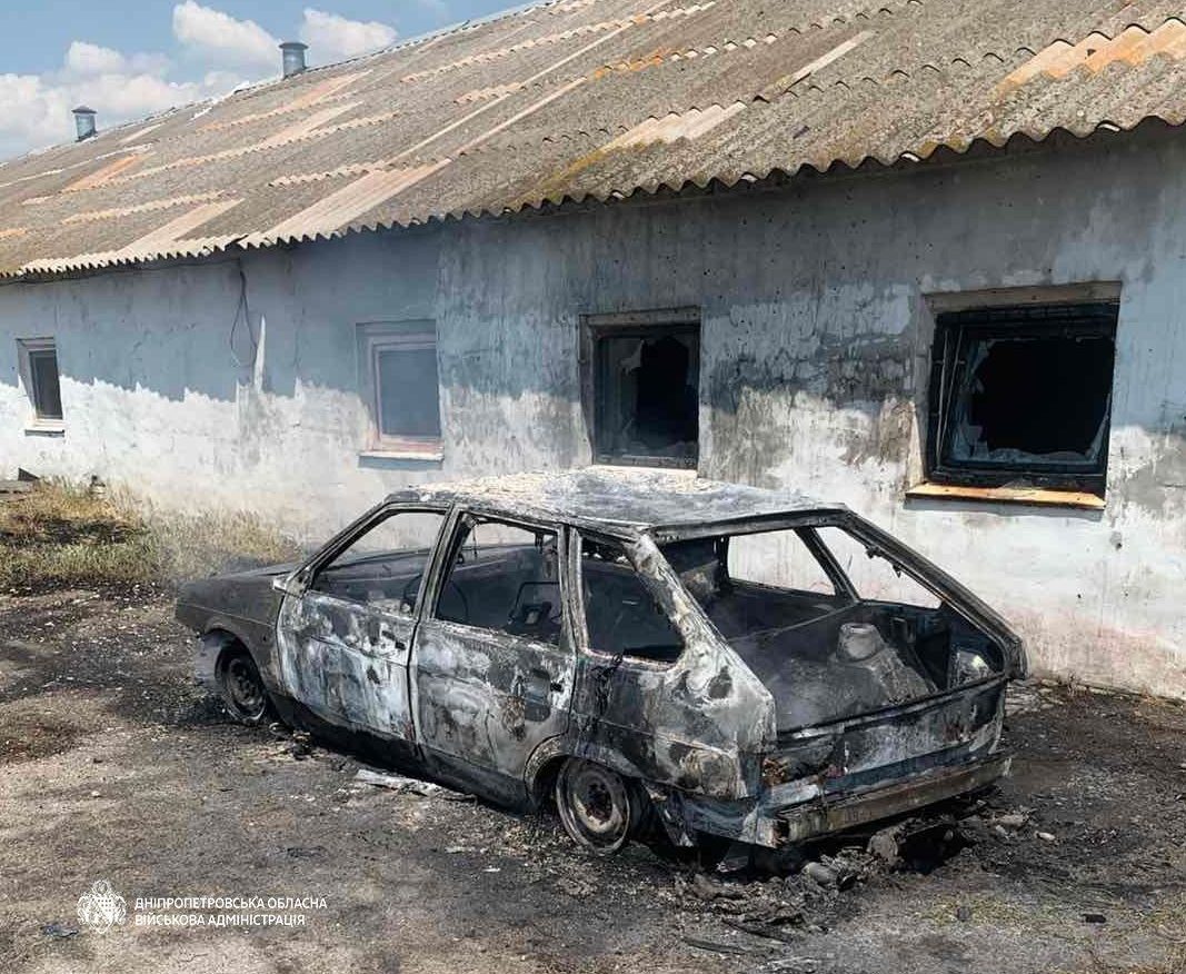 Троє загиблих і 12 поранених серед них діти ворог понад 50 разів атакував Дніпропетровщину