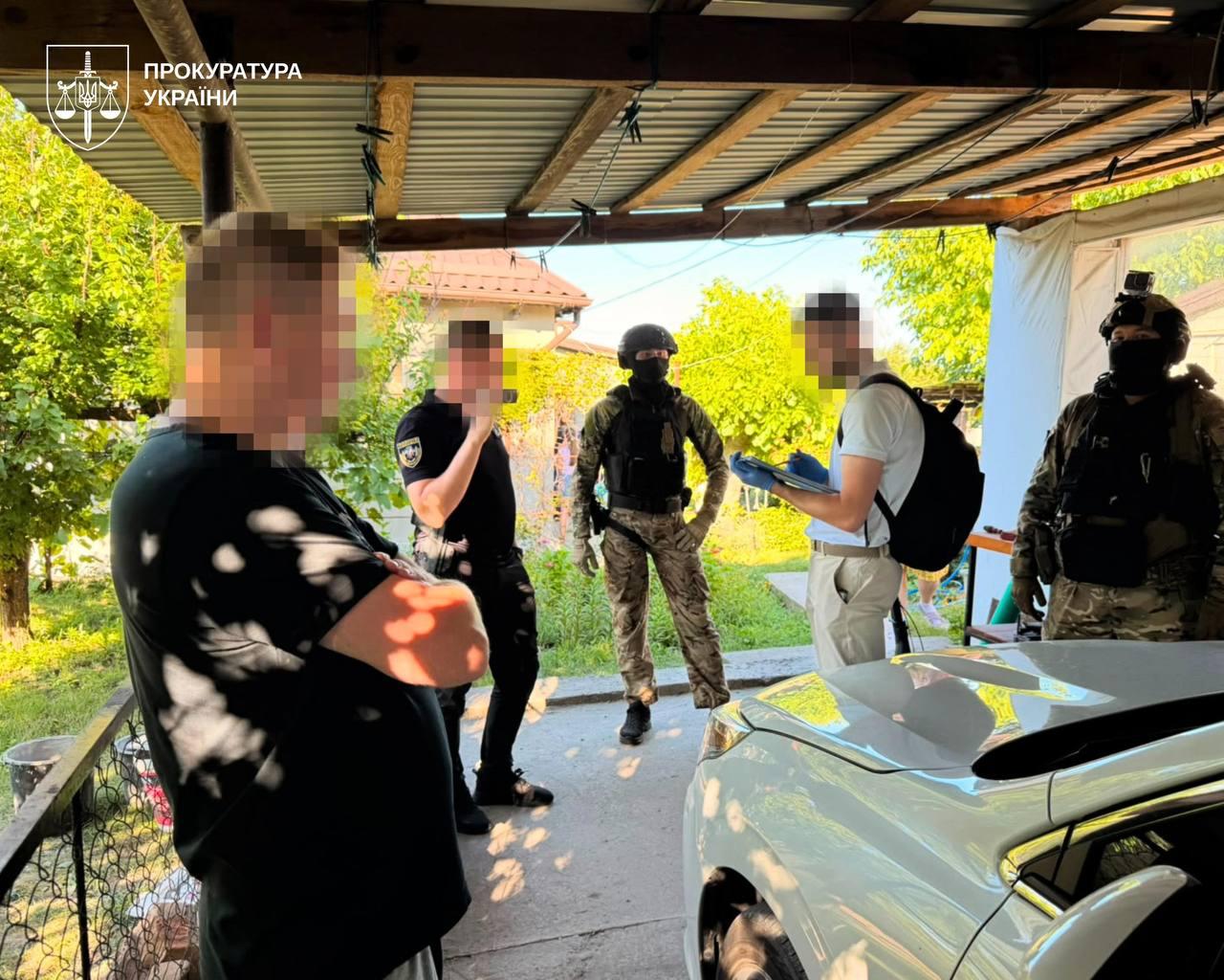У Дніпрі побили волонтера та викрали гроші зібрані для ЗСУ