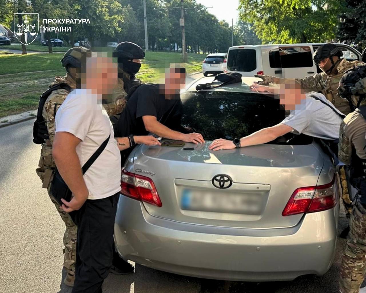 У Дніпрі побили волонтера та викрали гроші зібрані для ЗСУ