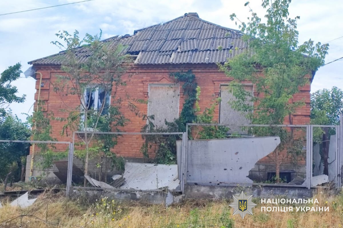 Поліція задокументувала наслідки російських атак на Дніпропетровщині: поранено чоловіка - 10.07.2026
