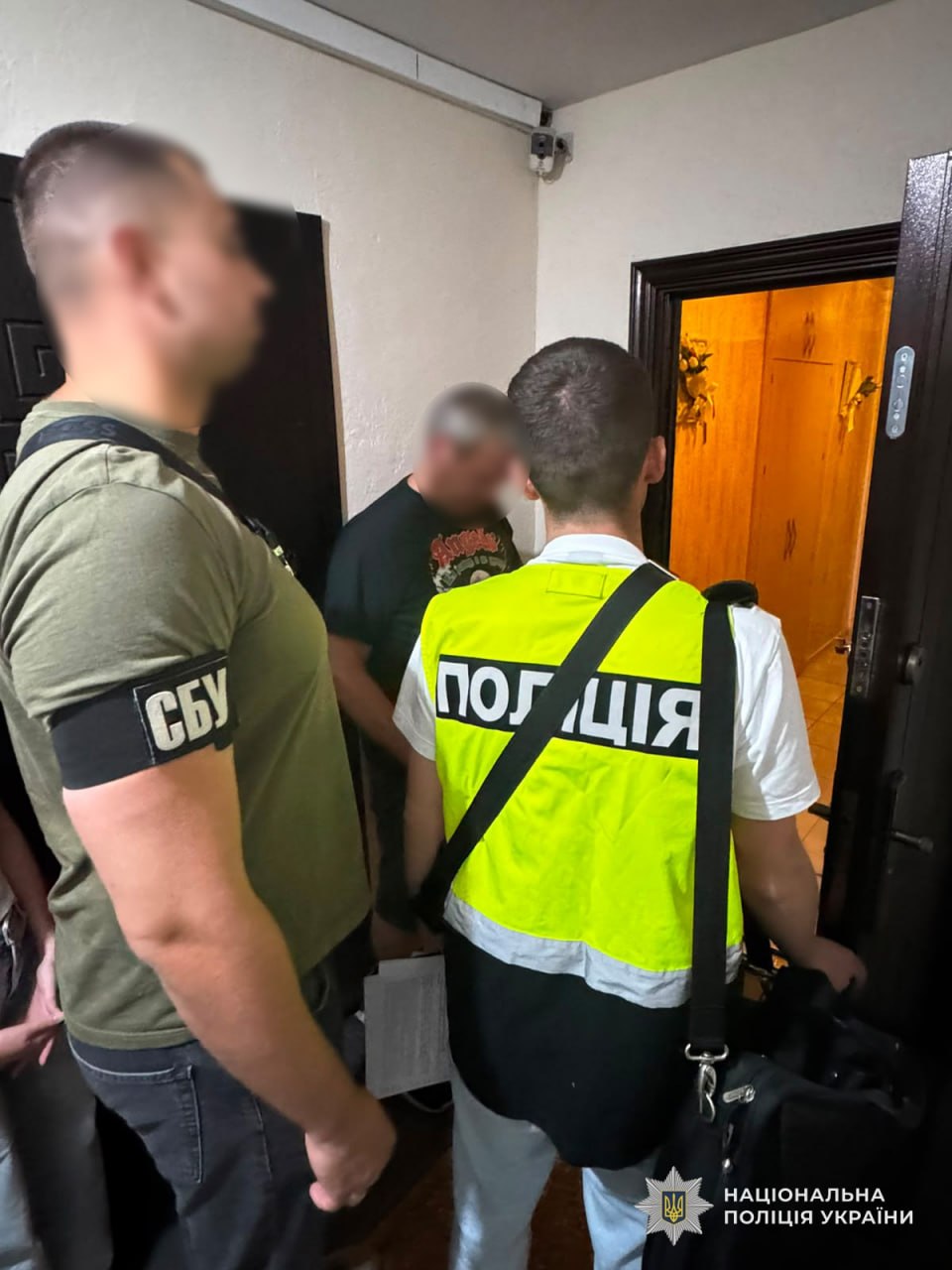 За $23 тисячі обіцяв «списати» з військового обліку у Дніпрі затримали чоловіка