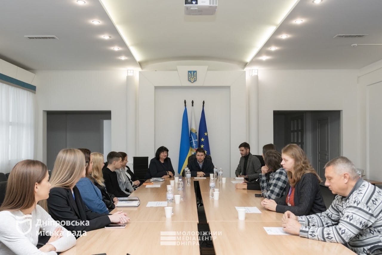У Дніпрі розпочався прийом заявок на участь у програмі безоплатного навчання молоді у виконавчих органах, комунальних підприємствах, закладах та установах Дніпровської міської ради - 12.08.2026
