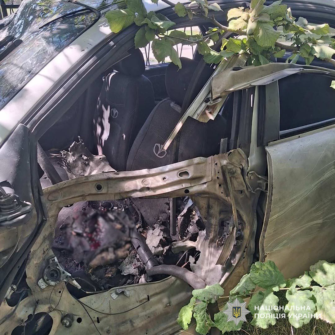 Поліція задокументувала наслідки понад 120 ворожих атак на Нікопольщині: є жертва та поранені - 02.08.2026