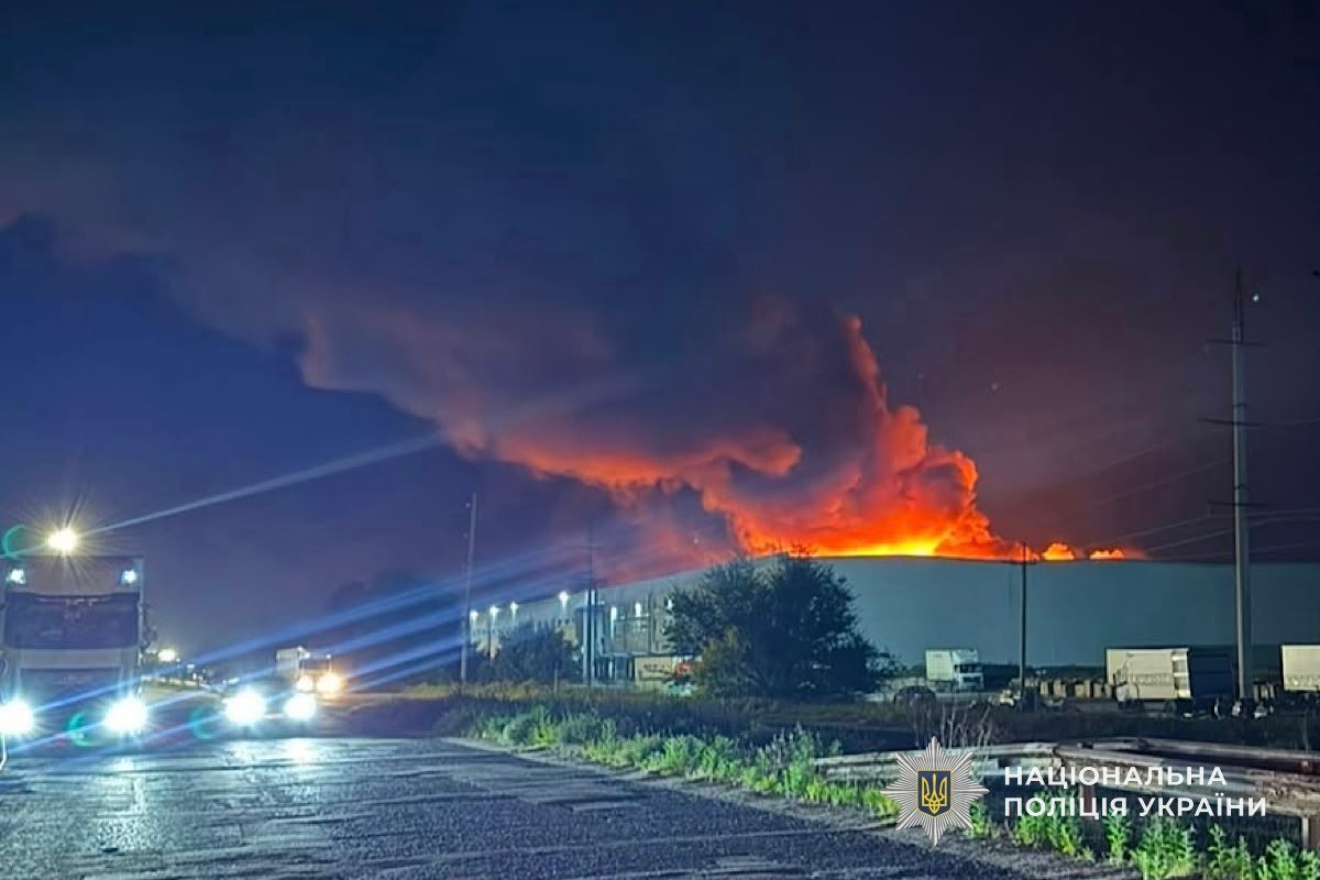 Поліція показала наслідки російських ударів по Дніпропетровщині: одна людина загинула, 11 поранені - 04.08.2026