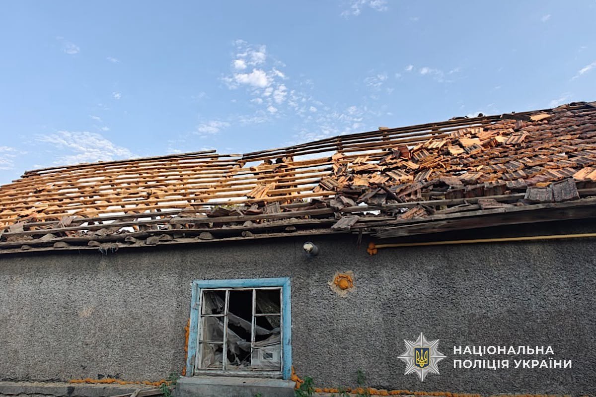 Поліція показала наслідки російських ударів по Дніпропетровщині: одна людина загинула, 11 поранені - 04.08.2026