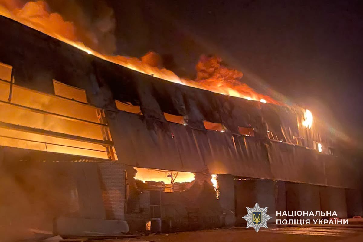 Поліція показала наслідки російських ударів по Дніпропетровщині: одна людина загинула, 11 поранені - 04.08.2026