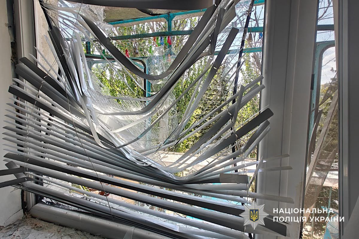 Поліція показала наслідки російських ударів по Дніпропетровщині: одна людина загинула, 11 поранені - 04.08.2026