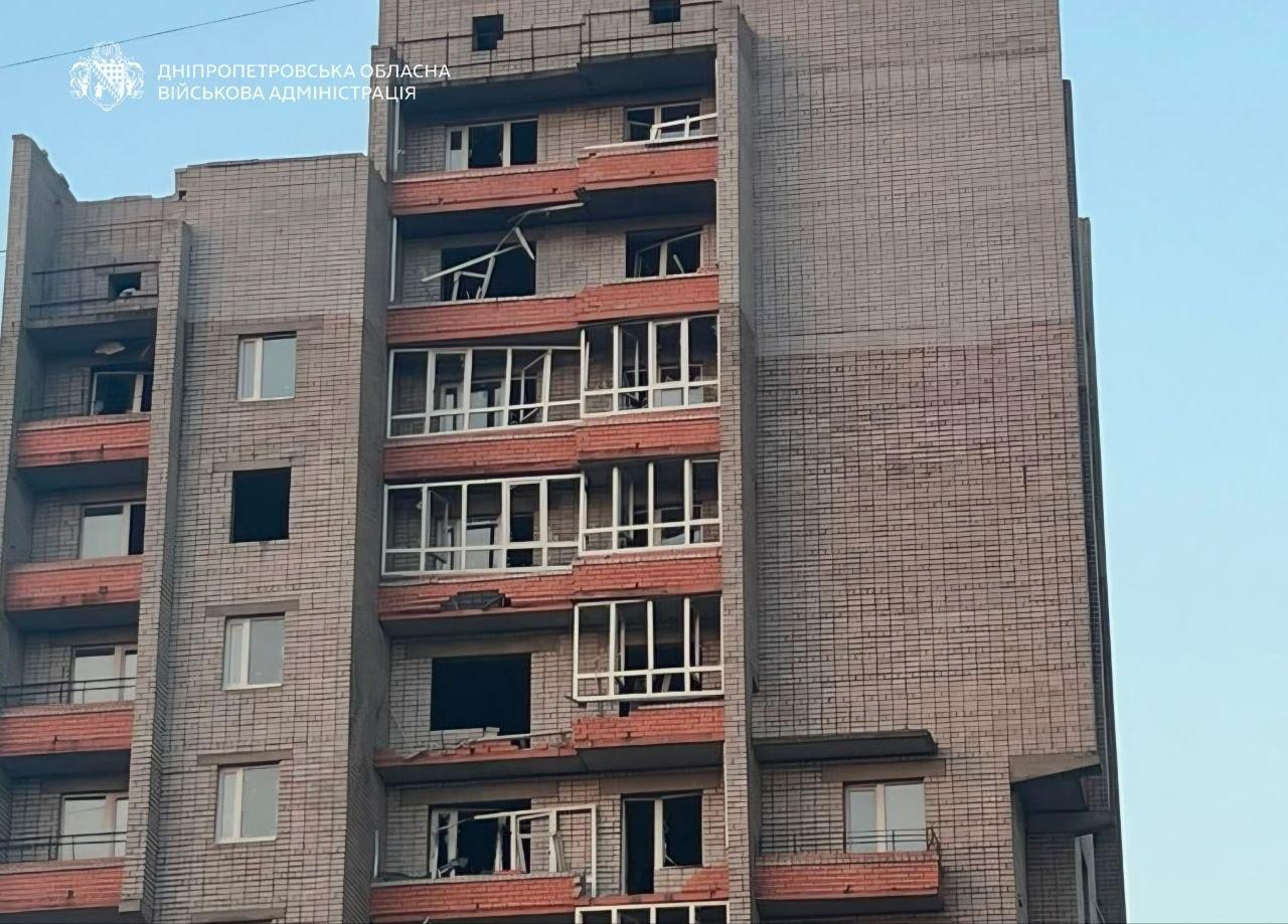 Понад 30 разів ворог атакував Дніпропетровщину: двоє людей дістали поранень - 06.08.2026