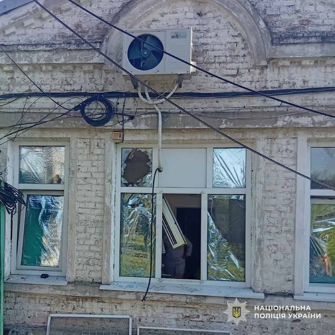 Поліція документує наслідки нових ударів по Дніпропетровщині: троє людей поранені - 06.08.2026